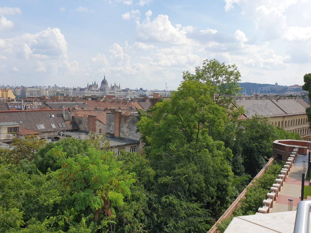 Two realities: Political marketing in parallel worlds | What just happened in&nbsp;Hungary